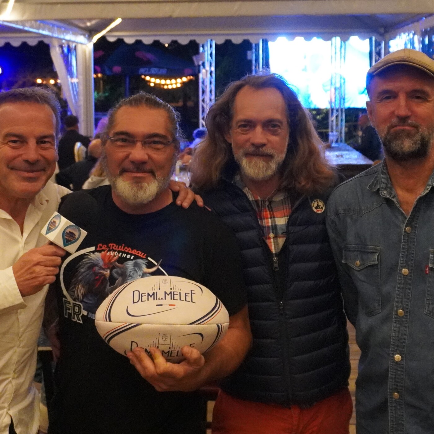 Depuis le Ruisseau, durant le match France-Namibie (96-0) Les Boss Denis et Grégory nous livrent leurs impressions avec le Bluesman Géraud episode artwork