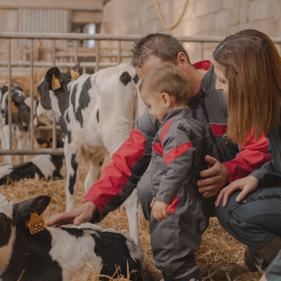 Extrait : « J’ai toujours connu ma grand-mère s’occuper de tout dans la maison et mon grand-père à la ferme. » Valentine se confie cover
