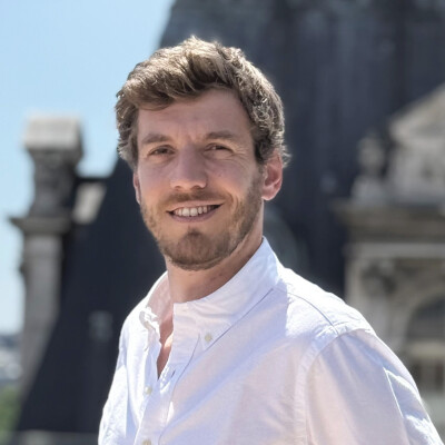 Pourquoi SGM/BHV a commencé son carve-out par la bureautique cover