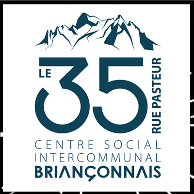Les Jeunes du Centre Social Intercommunal de Briançon à la découverte de la radio cover