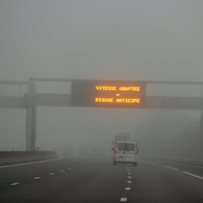 Brouillard ? Soyez prudent sur la route ! cover
