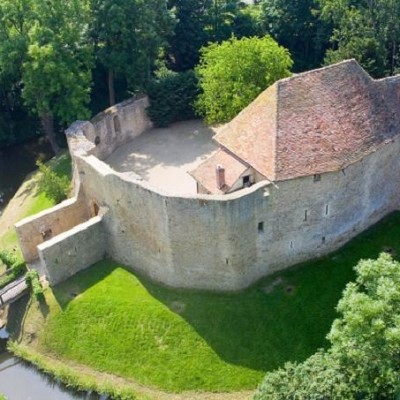 Château de Crèvecoeur : un lieu incroyable ! cover
