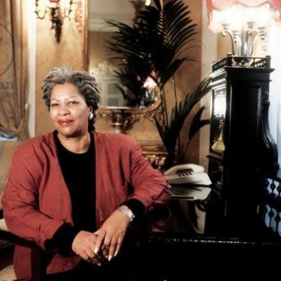 Women House Ép. 8 (FR) - Race Matters de Toni Morrison, lu par Camille Morineau cover