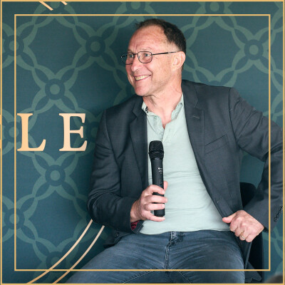 Derrière les papinades et le Ballon d'Or, qui se cache derrière Jean-Pierre Papin ? cover