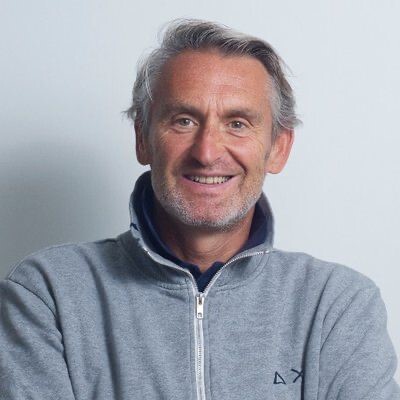 Denis Henet - Directeur du marketing Deutsche Bank - Waterloo Ducks cover