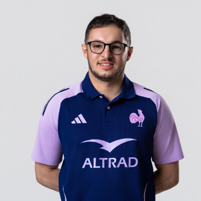 Rugby - Dans l'Ombre des Bleuets, le Rôle Clé de l'Analyste Vidéo cover