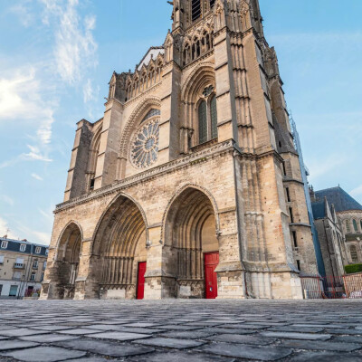Soissons, l’élégance d’une destination entre pierre et verdure ! cover