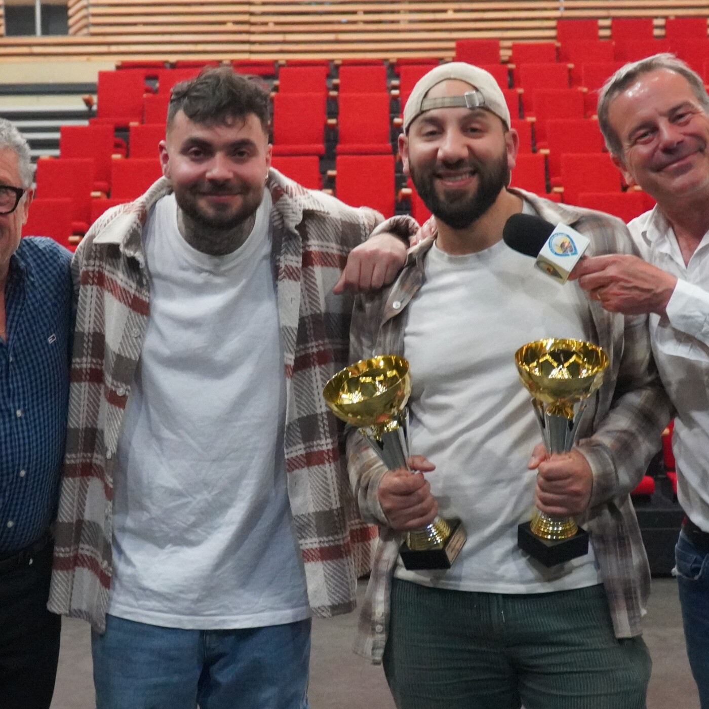 Depuis la Ruche à Saucats, les Jeunes Talents du Rire, Hicham et Lucas plébiscités par le jury et le public livrent leurs impressions episode artwork
