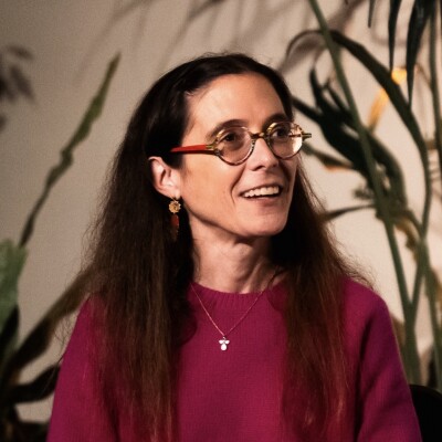 De l’enfance brisée au combat d’une vie : Céline Greco, médecin et porte-voix des enfants placés cover