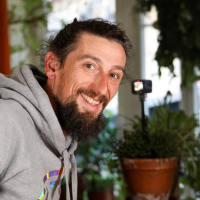 Rediffusion- Stéphane Brogniart - L'aventurier qui rend possible l'impossible. cover