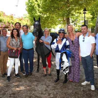 Rendez-vous avec #31 : L’écurie de groupe « Mill Reef » : six potes, un super entraîneur et 100 % de réussite cover