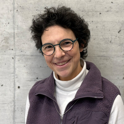 VIP - Valérie Létoffé : Bienvenue, je suis la clown Coucouli cover