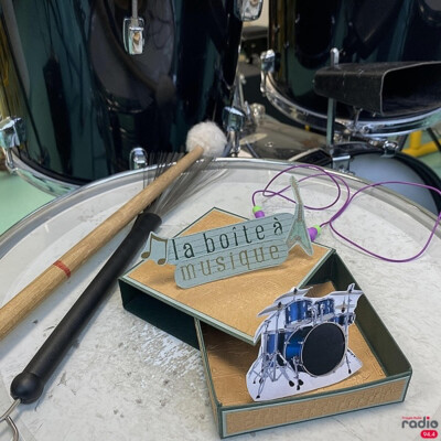 LA BOÎTE À MUSIQUE - La batterie cover