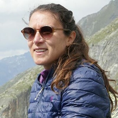 VIP 128 - Joelle Lehmann :La randonnée comme moyen de réajuster notre être cover