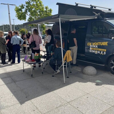 2024.05.03 IN Van Nina Simon.e cover